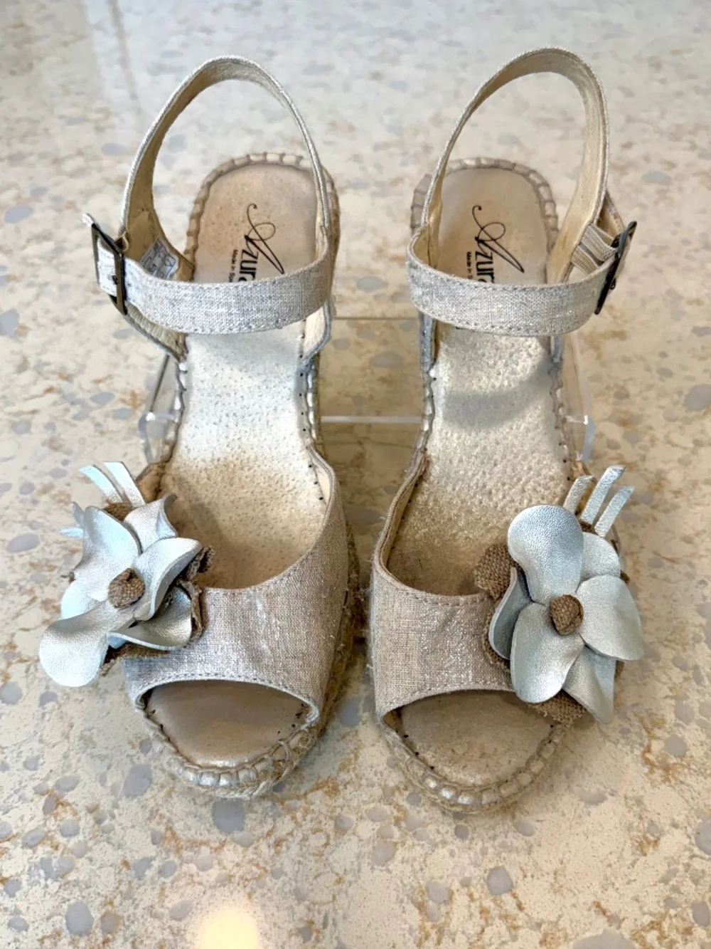 Woman's Size 8M Azura Leather & Flower Jute Wedge Sandals leather padded insole